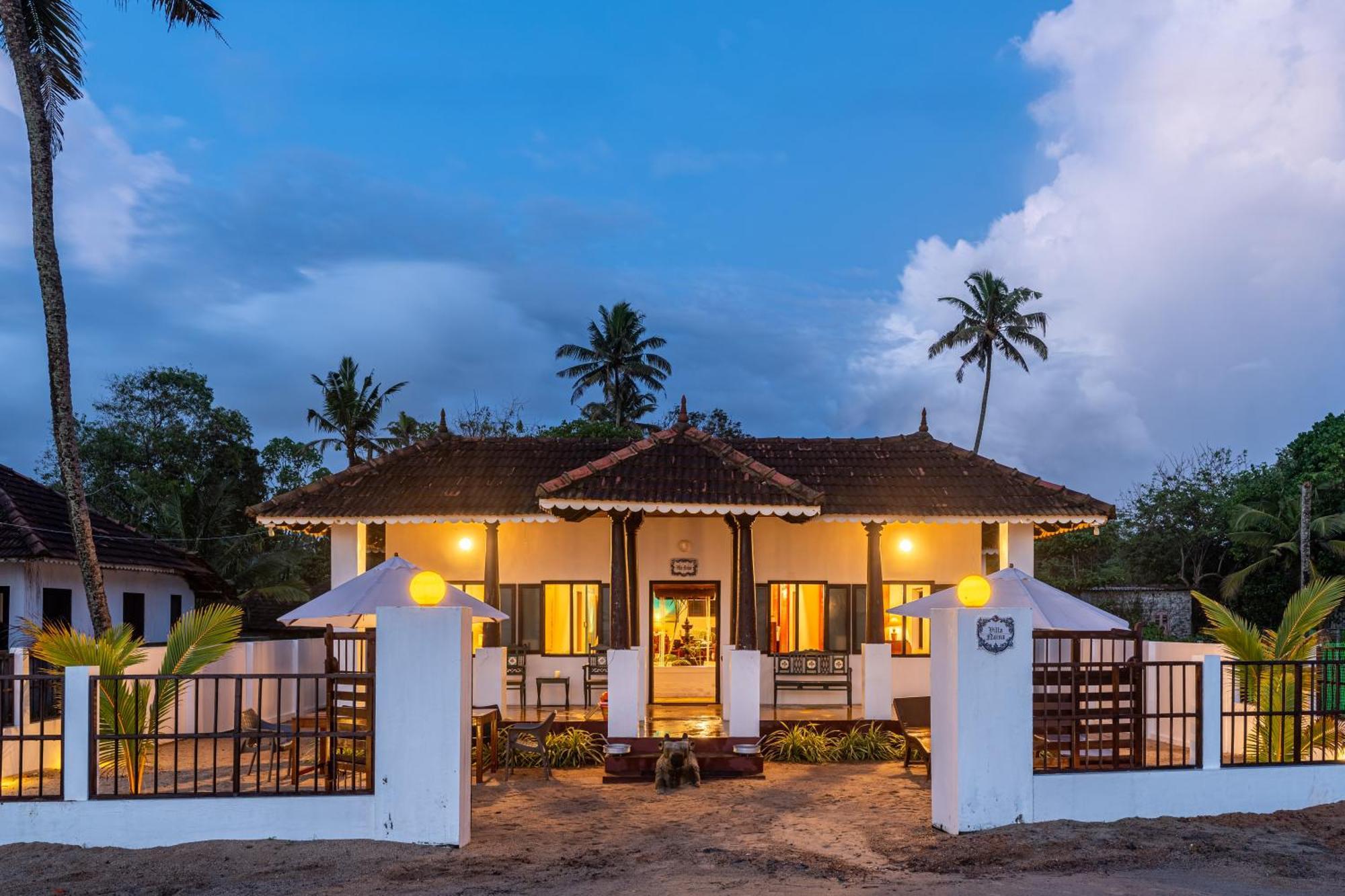 Villa Naina Alappuzha Esterno foto