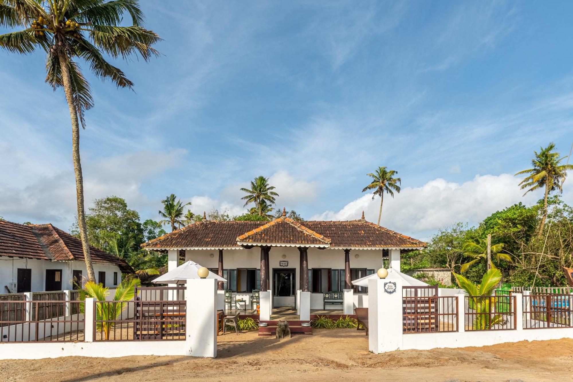 Villa Naina Alappuzha Esterno foto