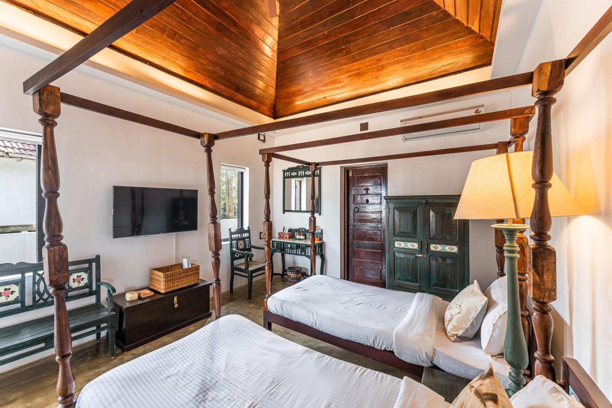 Villa Naina Alappuzha Esterno foto